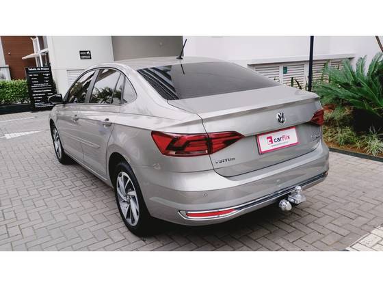 VOLKSWAGEN VIRTUS 1.0 200 TSI HIGHLINE AUTOMÁTICO